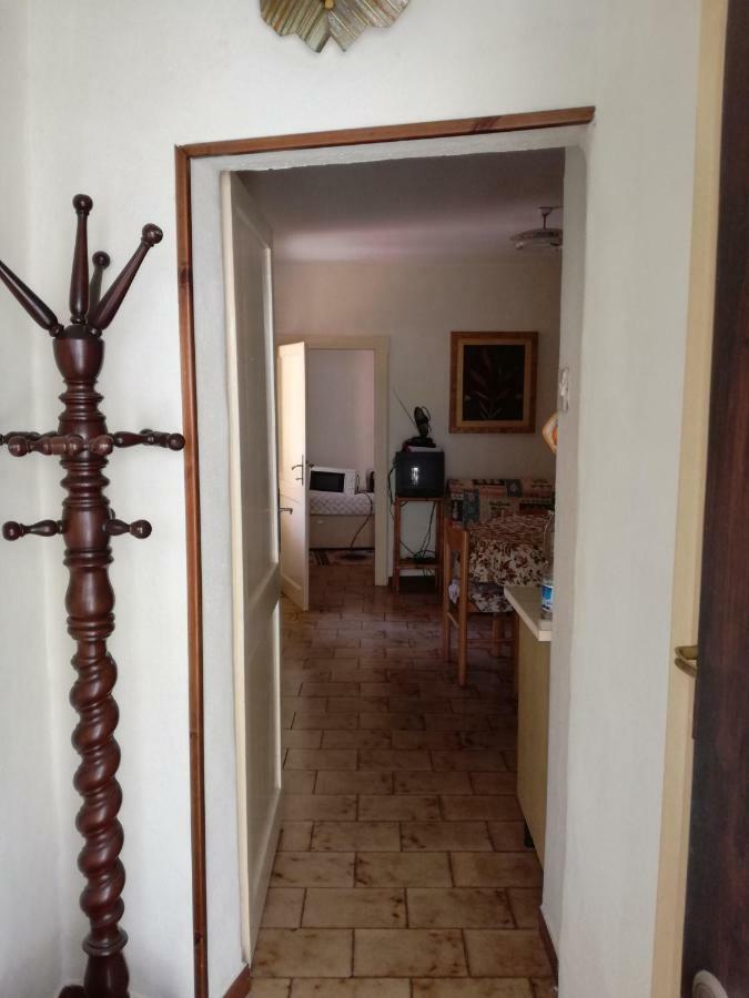 Appartement Il Piccolo Borgo à Piediluco Extérieur photo