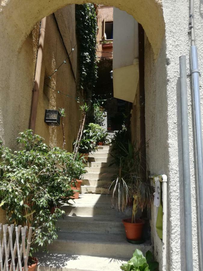 Appartement Il Piccolo Borgo à Piediluco Extérieur photo