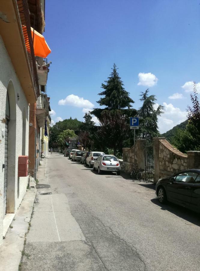 Appartement Il Piccolo Borgo à Piediluco Extérieur photo